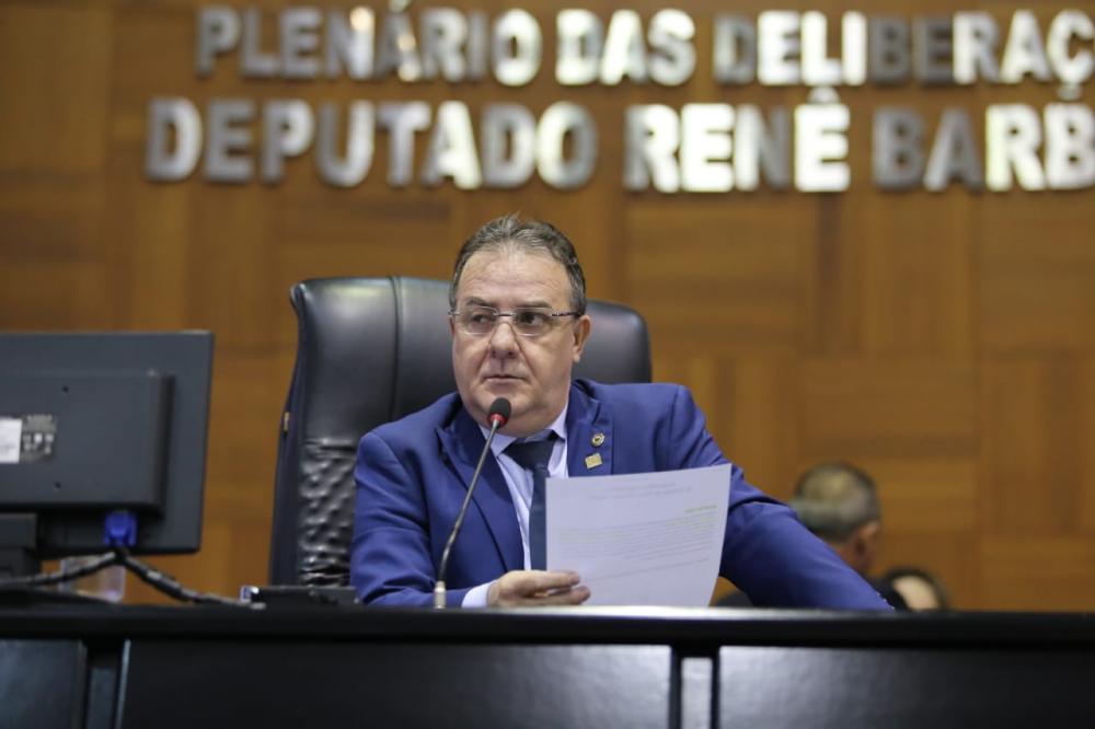 Fávero cobra do Estado melhorias para Saúde de Cáceres