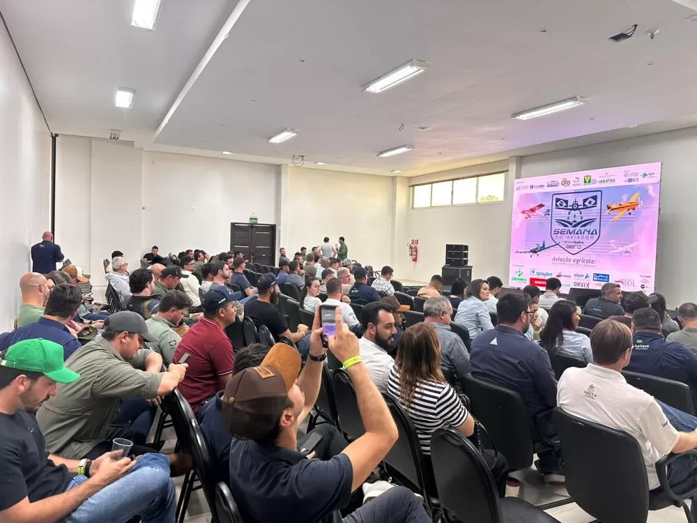1º dia da Semana do Aviador cumpre objetivo técnico e abre espaço para experiência inédita da comunidade com aeronaves neste sábado