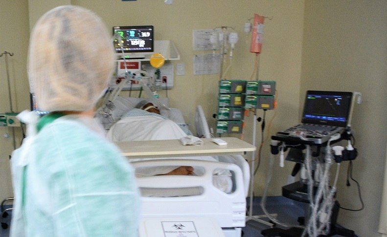 Covid: Brasil registra 3.076 mortes e 71.137 novos casos em 24 horas