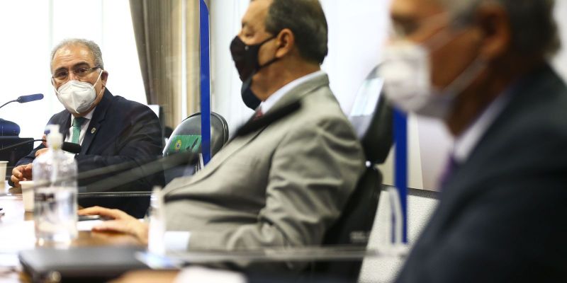 Brasil precisa fortalecer produção de insumos, diz Queiroga em CPI