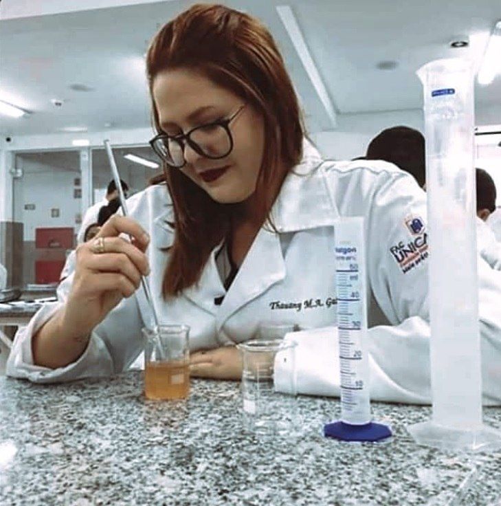 Filha de servente de pedreiro consegue bolsa em Harvard