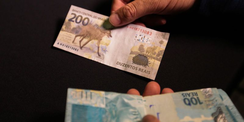 Câmara aprova projeto que combate o superendividamento de consumidores