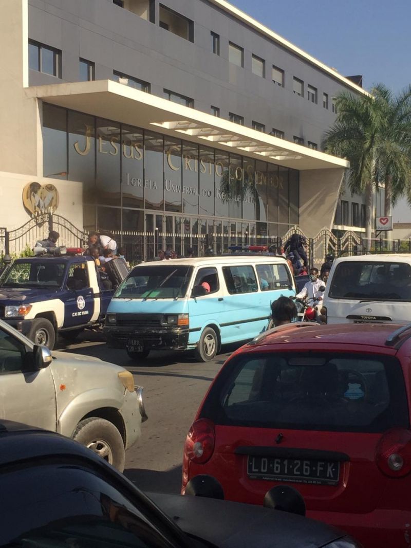 Angola: Universal éatacada com ilegalidades, omissões e arbitrariedades 