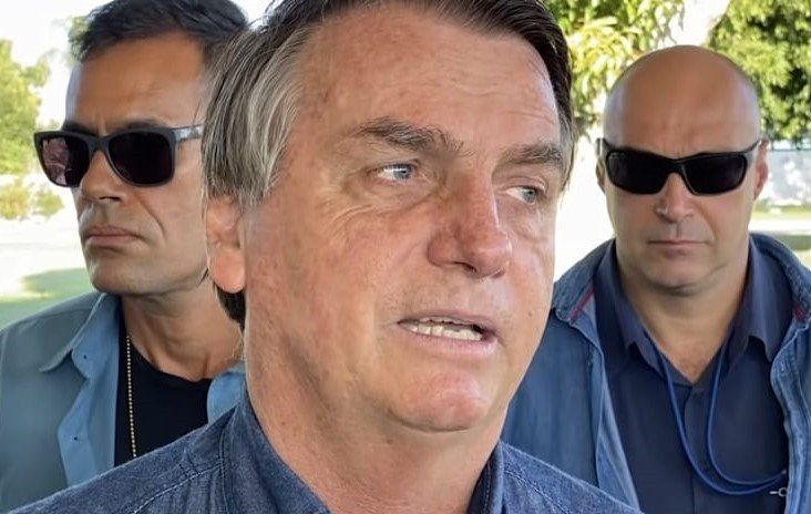Bolsonaro afirma que já deu recado e que agora vai 