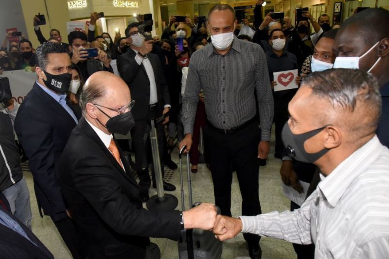 Itamaraty e bancada evangélica discutem Universal em Angola 