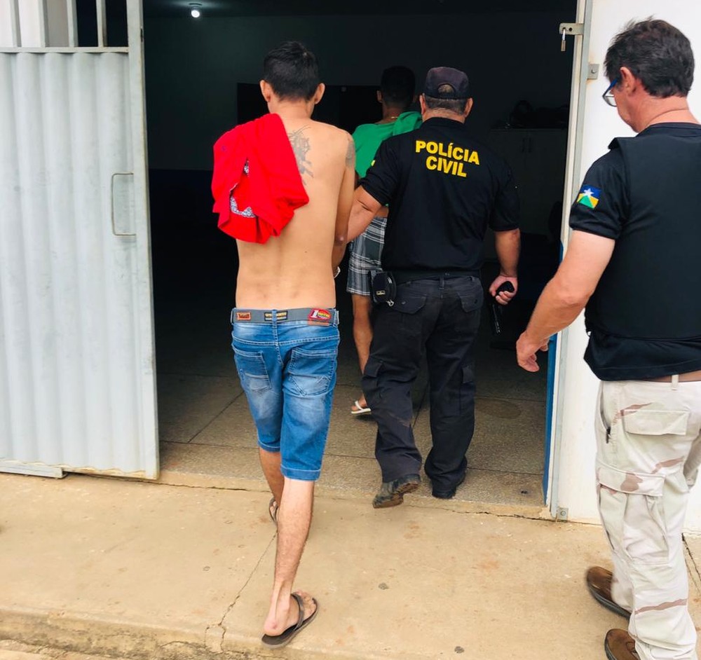 Polícia prende quadrilha que roubava caminhonetes no Brasil para levá-las à Bolívia