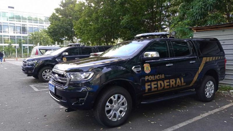 Operação da PF cumpre mandados em endereços de Ricardo Salles