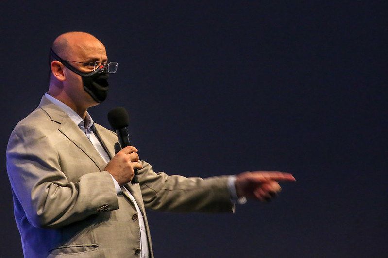 Governo de SP fará mapeamento emocional de alunos e professores