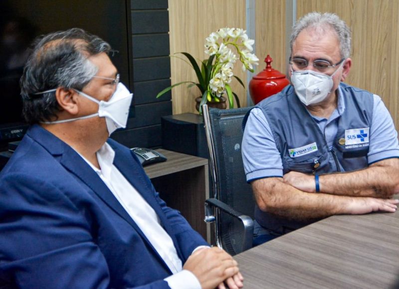 Queiroga anuncia 300 mil novas doses de vacina para o Maranhão