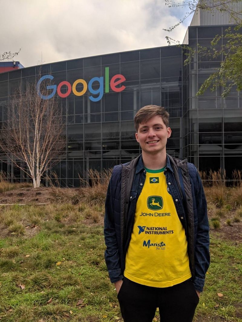 Jovens brasileiros são premiados em competição de robótica dos EUA