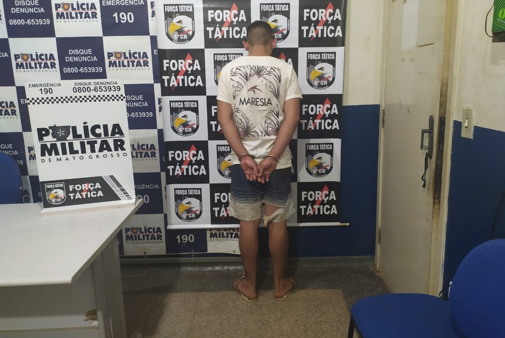 Jovens são presos tentando levar carros roubados em Cuiabá para a Bolívia