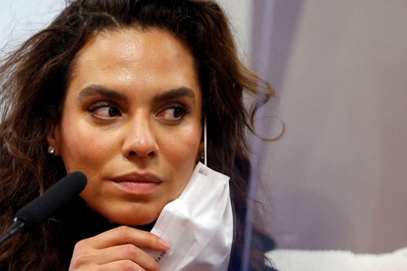 'Me dói', diz médica após ver na CPI vídeo com frases de Bolsonaro