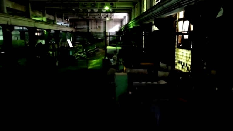 Fábrica soviética vira palco para peça de Shakespeare