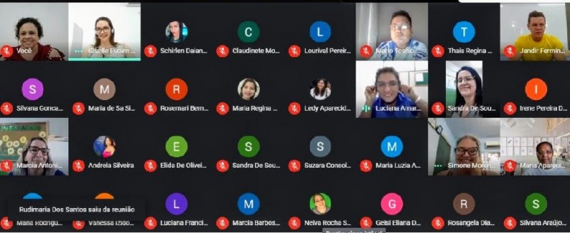 Professores fazem curso de formação para produção de livros digitais