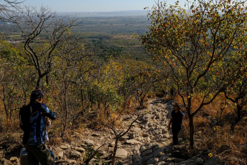 Trabalhadores do turismo podem fazer curso gratuito e on-line de Atendimento