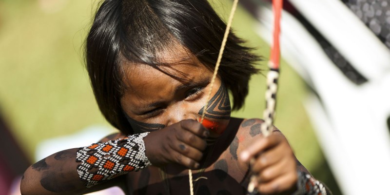 CCJ adia análise de projeto que muda processo de demarcação de terra