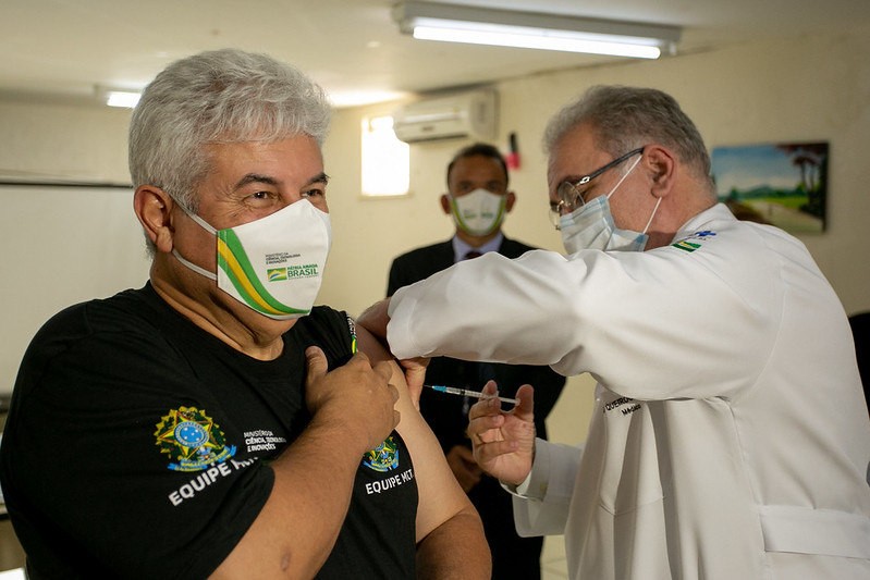 Queiroga não fixa data para doses da Janssen: 'Quando embarcarem' 