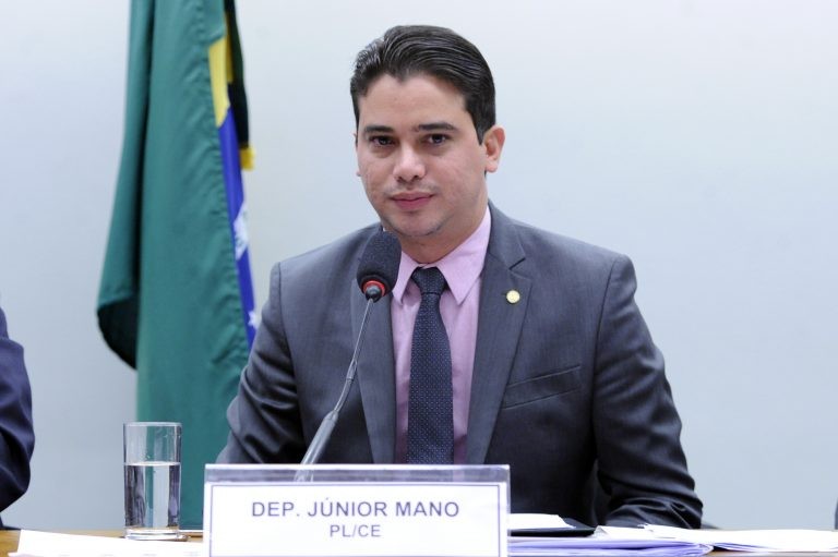 Júnior Mano: mudanças buscam resguardar o sistema público de saúde - (Foto: Cleia Viana/Câmara dos Deputados)