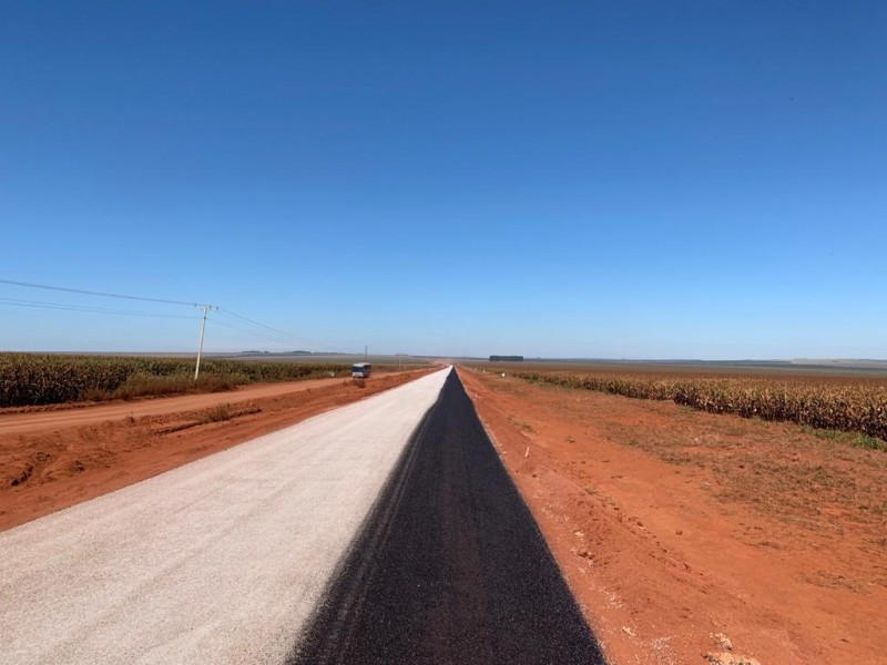 Governo avança com obras de asfalto na MT-140 para interligar BRs em MT - Foto por: Sinfra-MT