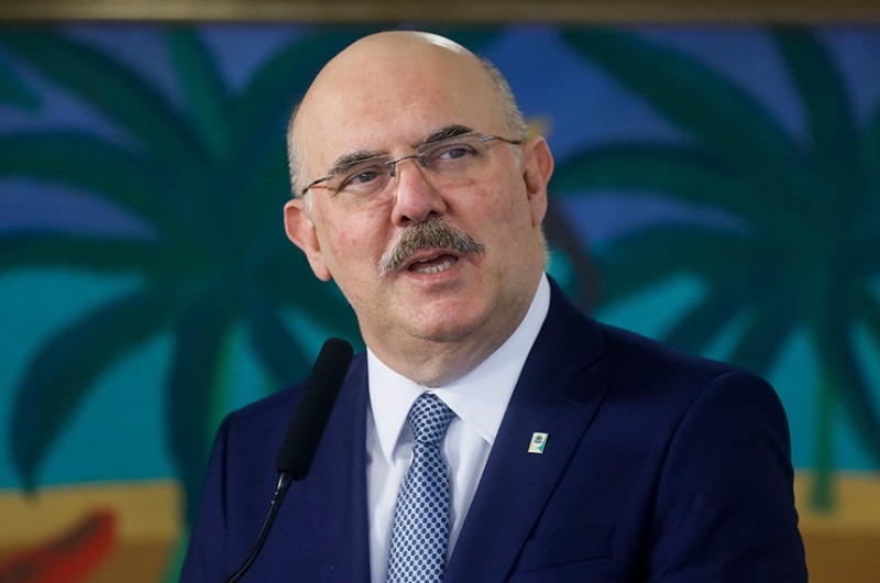 Ribeiro deve ser questionado pelos senadores sobre condições para retomada das aulas na rede pública - Isac Nóbrega/PR
