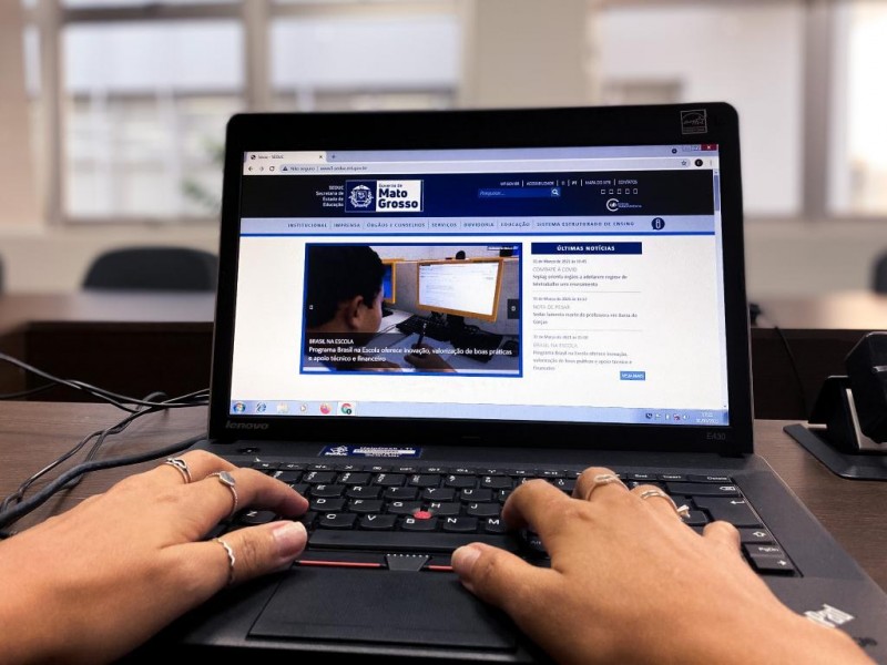 Seduc anuncia nova lista de beneficiados com R$ 3,5 mil para compra de notebook