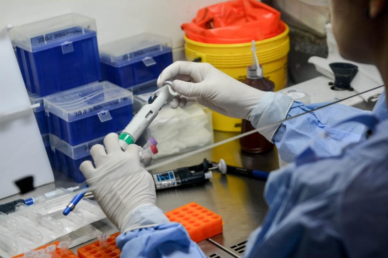 Um total de 359.447 amostras já foram avaliadas pelo Laboratório Central do Estado (Lacen-MT) - Foto por: Tchélo Figueiredo