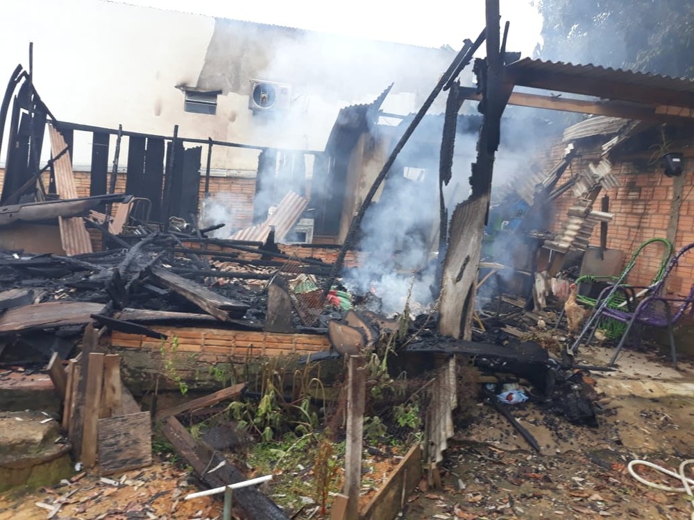 Ex-marido é suspeito de atear fogo na casa de mulher por não aceitar separação em MT