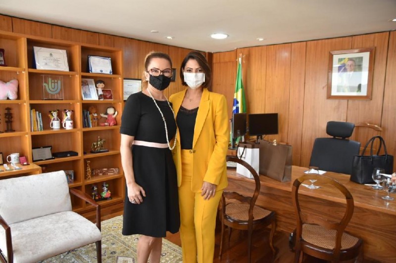 Primeira-dama de Mato Grosso, Virginia Mendes, participa de evento em Brasília a convite de Michelle Bolsonaro - Foto por: Jana Pessoa
