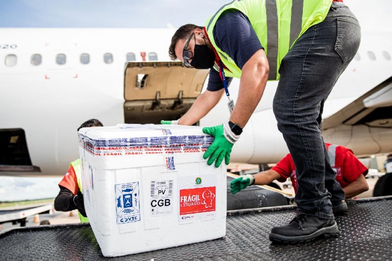 Chegada de mais 11 mil doses da vacina CoronaVac em MT - Foto por: Christiano Antonucci
