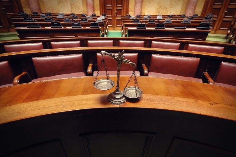Deputados vão propor alterações na legislação penal brasileira - (Foto: Depositphotos)
