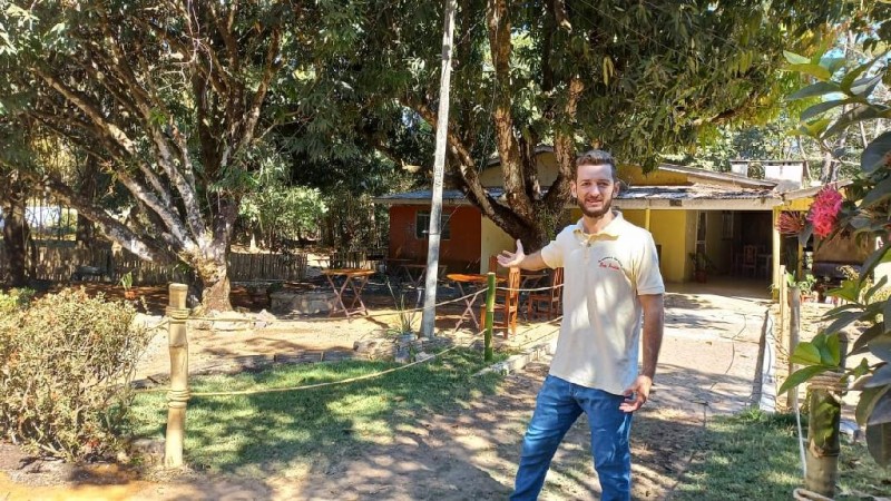 Mayrã Junior, empresário, na nova sede do restaurante Bom Apetite em Guarantã do Norte em Mato Grosso - Foto por: Divulgação
