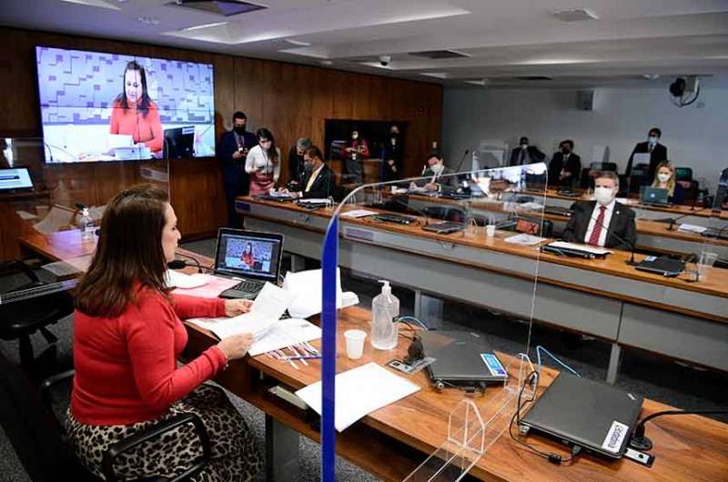 A senadora Kátia Abreu preside a Comissão de Relações Exteriores - Pedro França/Agência Senado