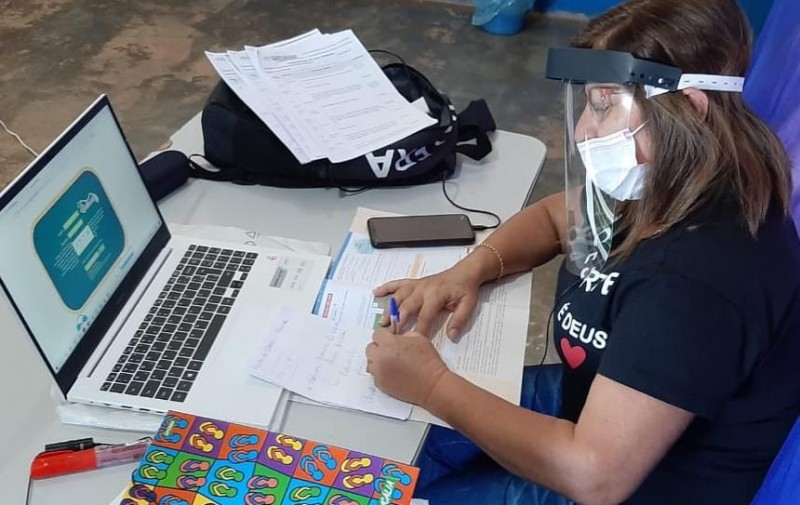 Seduc libera 4º lote para compra de notebooks; dinheiro já está na conta