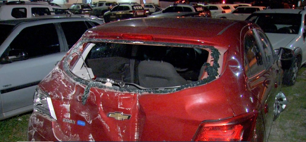 Ladrão morre baleado por policiais ao roubar carro de servidor com arma de brinquedo em Cuiabá