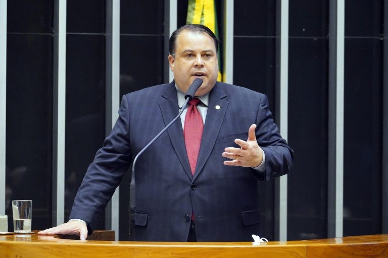Deputado Julio Cesar Ribeiro, relator do projeto - (Foto: Pablo Valadares/Câmara dos Deputados)