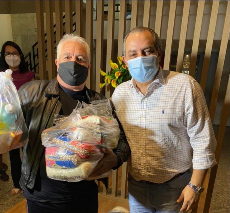 Guias e condutores de Turismo recebem cestas básicas do Vem Ser Mais Solidário