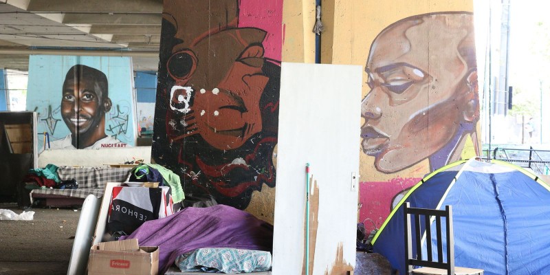 Com o frio, SP amplia estrutura para acolher quem vive nas ruas