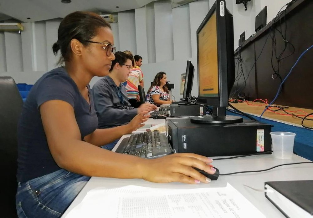 Matrículas web para novos alunos da rede estadual de ensino começam na 3ª em MT