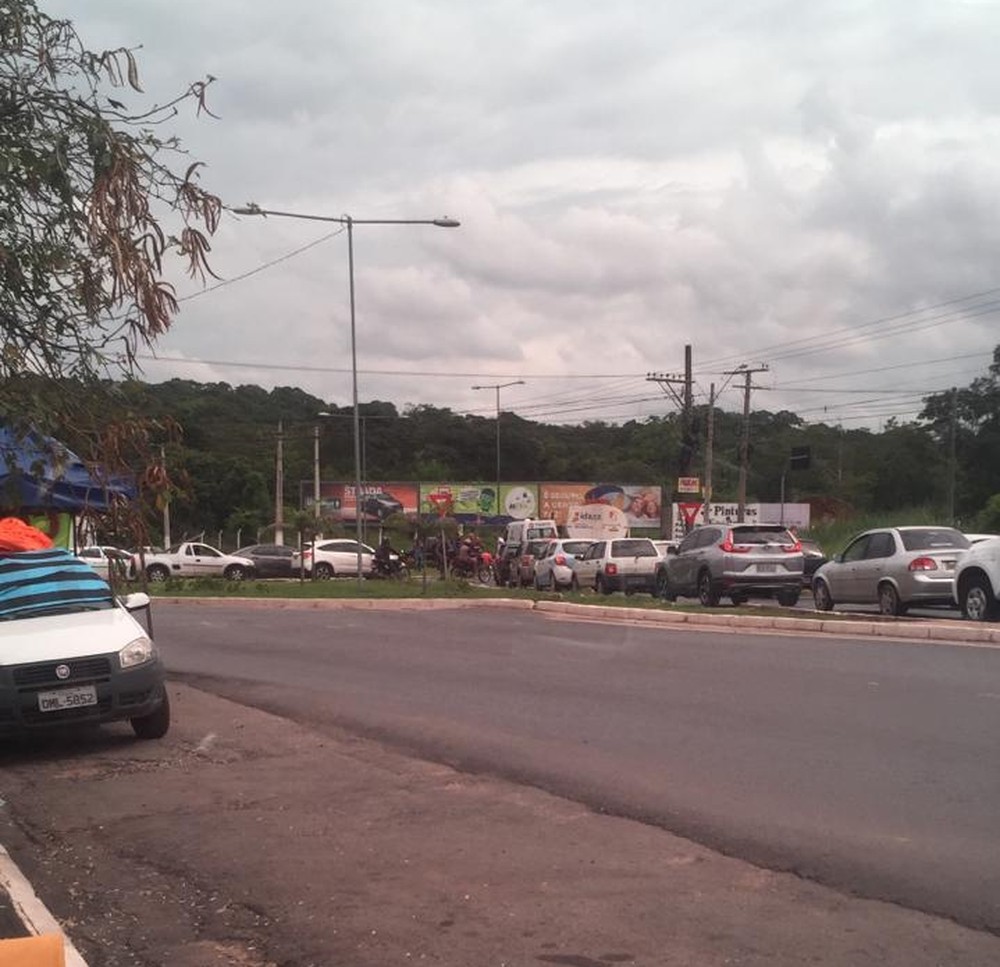 Caminhão atropela PMs em moto durante atendimento a ocorrência em MT