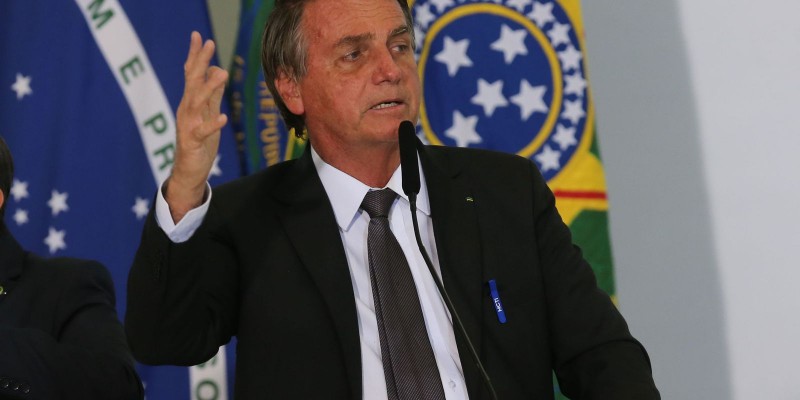 Nas redes sociais, presidente Jair Bolsonaro elogia atletas olímpicos
