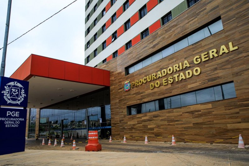 Fachada PGE - Foto por: Marcos Vergueiro/Secom-MT