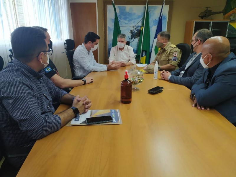 Reunião para assinatura de termo de cooperação com Prefeitura de Primavera do Leste - Foto por: Assessoria / Sesp-MT