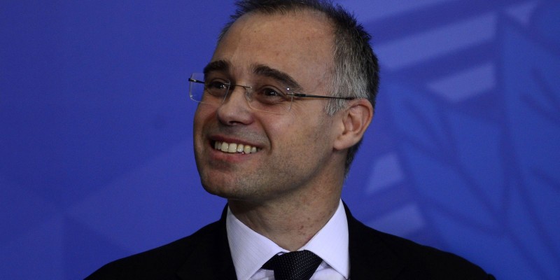 Mesa do Senado envia indicação de André Mendonça à CCJ