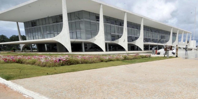 MP que facilita abertura de empresas é sancionada por Bolsonaro