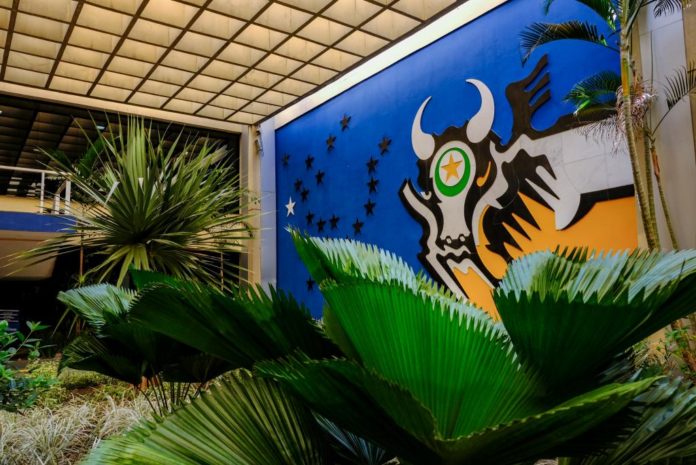 Governo de Mato Grosso impõe restrições maiores em casos de transmissão comunitária