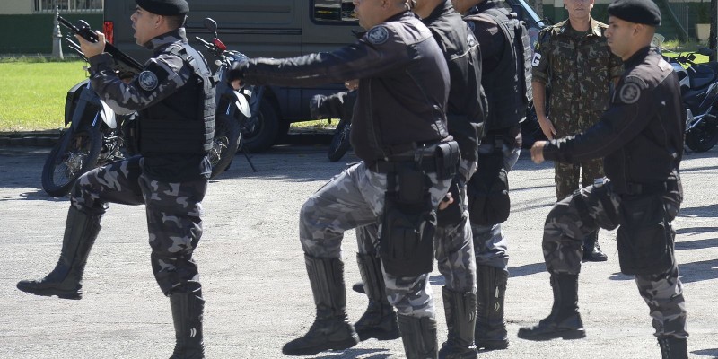 Maioria dos policiais mortos no Rio de forma violenta estava de folga