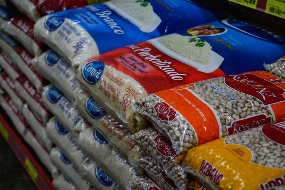 Escola Nacional alerta sobre cuidados para evitar disseminação do coronavírus em supermercados