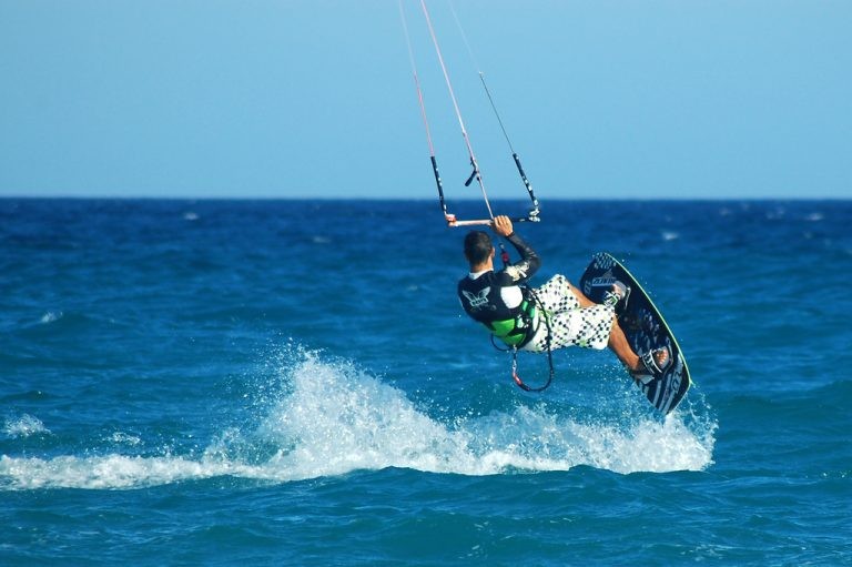 Equipamentos de kitesurf também seriam beneficiados pela isenção tributária - (Foto: Willtron)