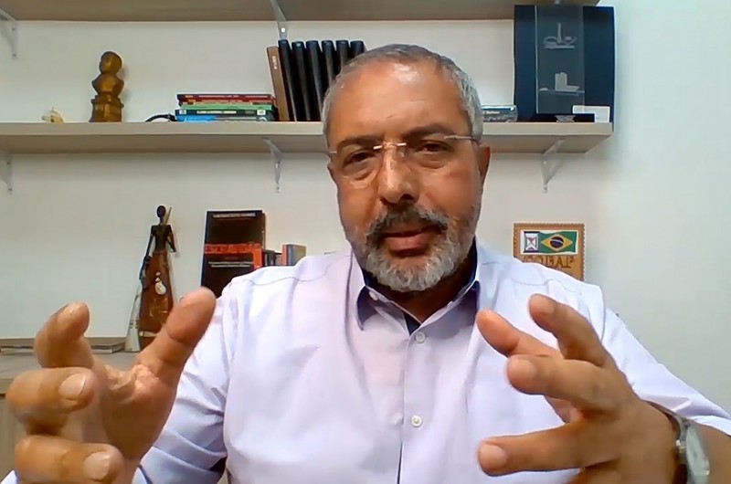 Paulo Paim é o autor desse projeto, que tem o objetivo de regulamentar a Emenda Constitucional 47 - Reprodução Tv Senado