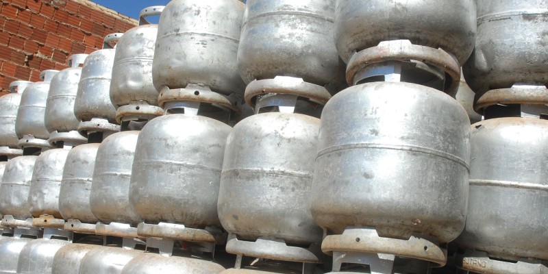 Câmara dos Deputados aprova auxílio gás para famílias carentes